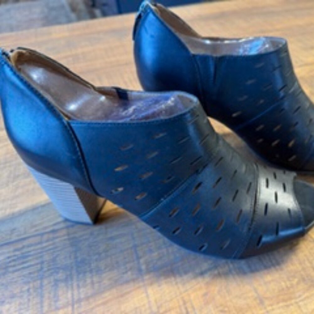 Clarks Bandy Takala Leather Peep Toe Boots 12 Medium NIB!